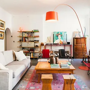  Bed and breakfast Maison De Charme D'arles
